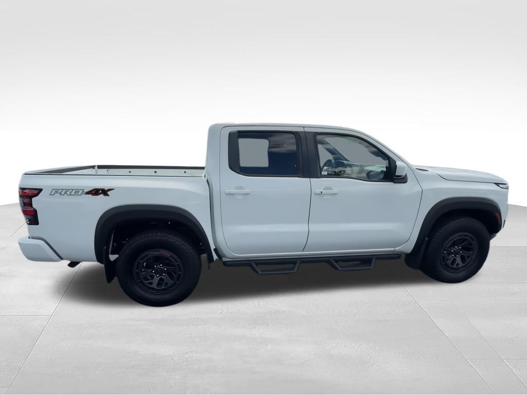 Used 2025 White Nissan PRO-4X image 10
