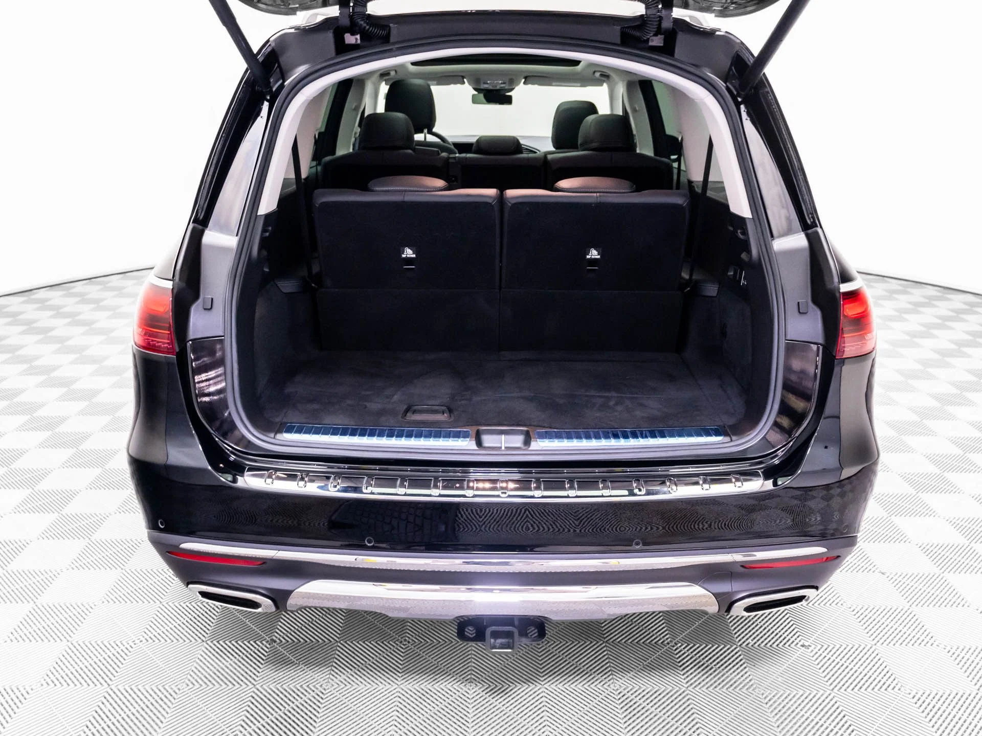 New 2026 Black Mercedes-Benz GLS 450 image 31