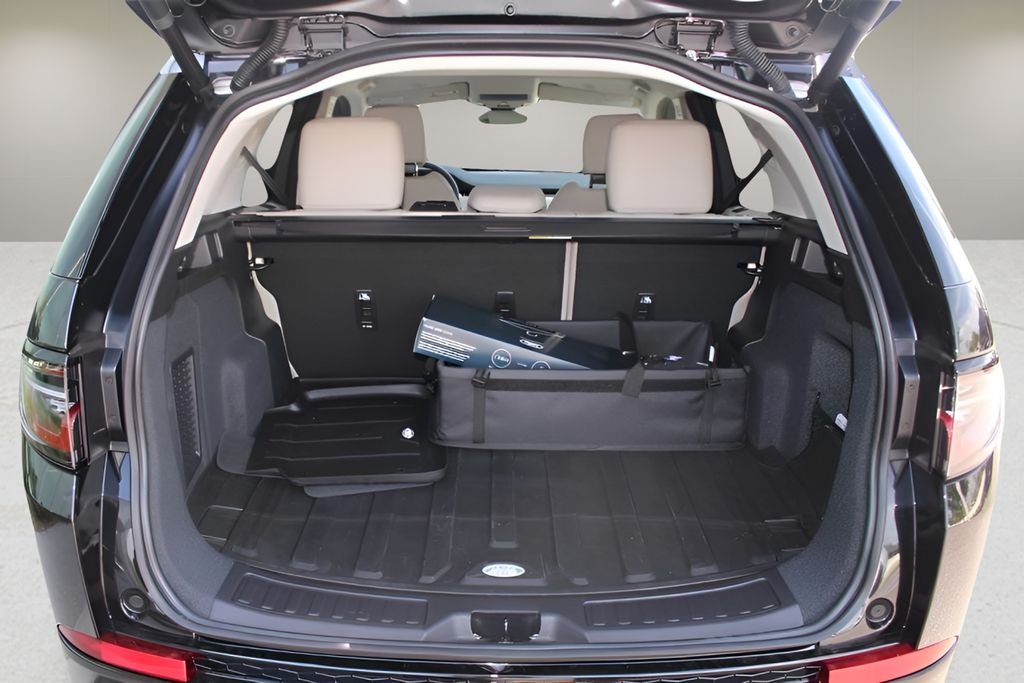 New 2025 Santorini Black Land Rover S image 16