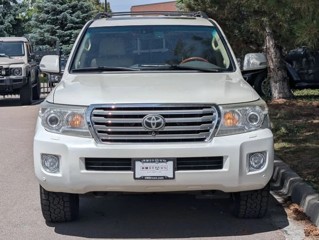 Used 2014 Blizzard Pearl Toyota Base image 6
