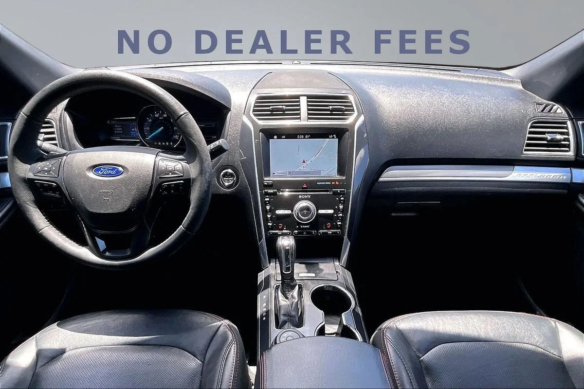 Used 2017  Ford Sport image 7