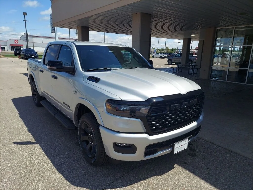2026 RAM 1500 Big Horn/Lone Star 4x4 Crew Cab 5'7's photo