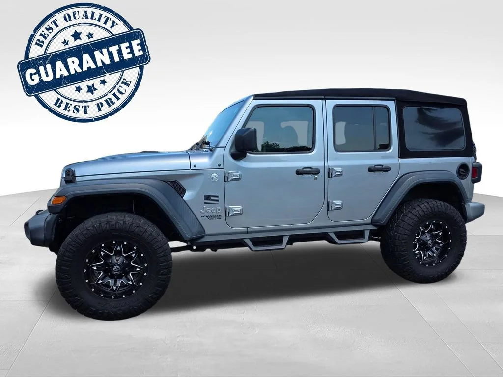 Used 2018 Silver Jeep Sport S 4x4 image 3
