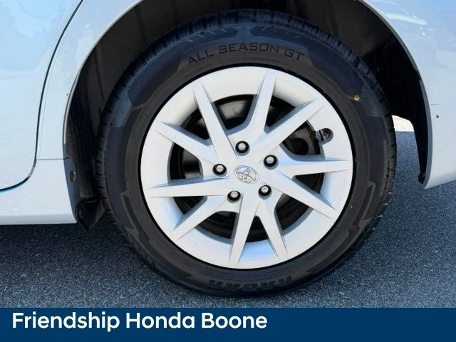 Used 2012 Blue Toyota Two image 10