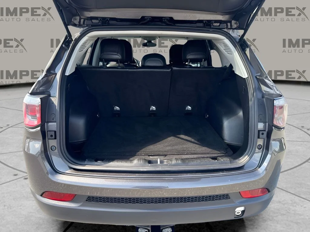 Used 2018 Gray Jeep Latitude image 21