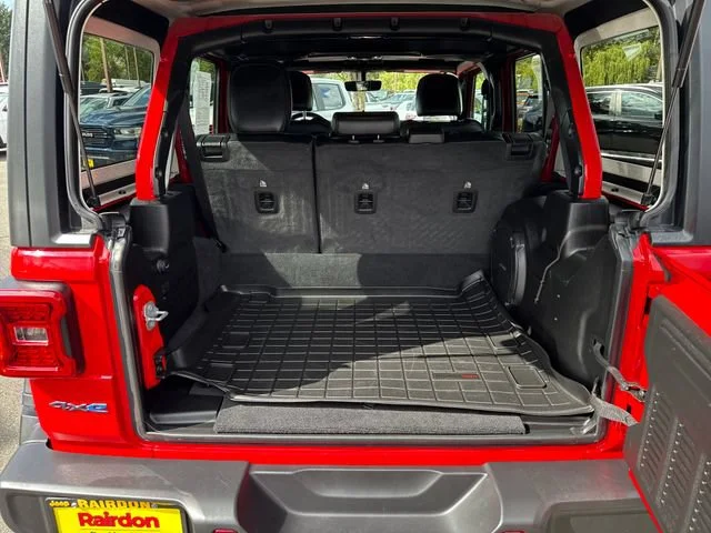 Used 2022 Firecracker Red Clearcoat Jeep Unlimited Rubicon 4xe image 12