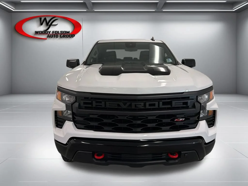 New 2026 Summit White Chevrolet Custom Trail Boss image 2