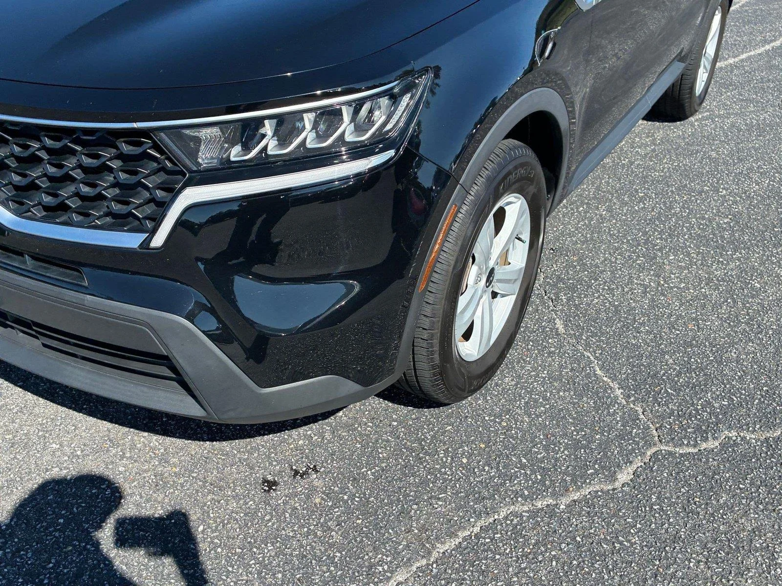 Used 2022 Ebony Black Kia LX image 11