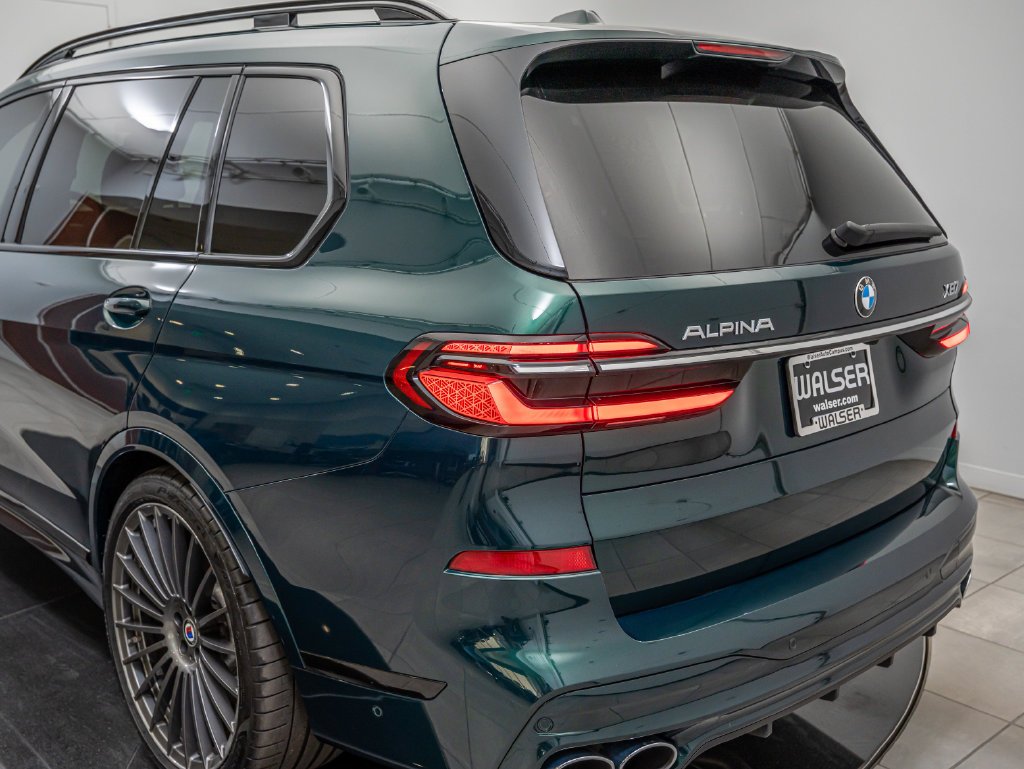 Used 2026 Alpina Green Metallic BMW ALPINA XB7 image 19