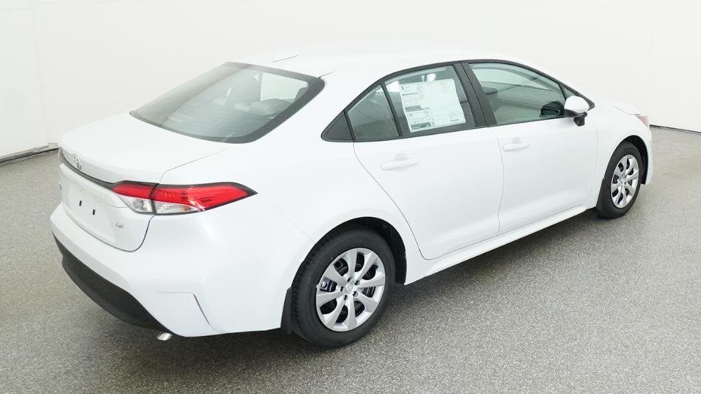 New 2026 Wind Chill Pearl Toyota LE image 5