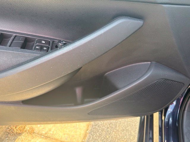 Used 2025  Toyota LE image 21