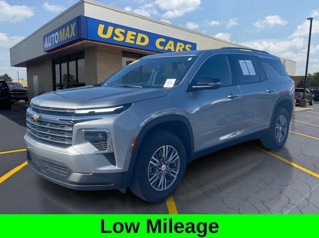 2024 Chevrolet Traverse LT