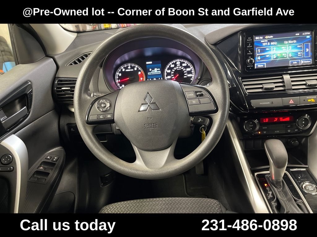 Used 2022  Mitsubishi ES image 16