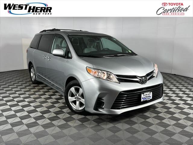2020 Toyota Sienna 