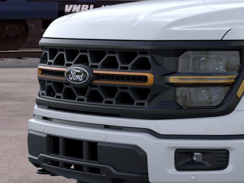 New 2026 Oxford White Ford Tremor image 39