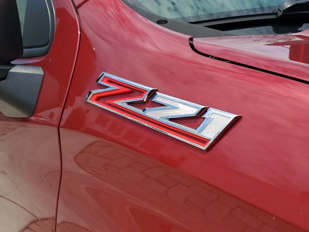 Used 2019 Red Chevrolet RST image 7