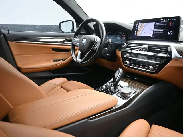 Used 2021 White BMW 540i image 24