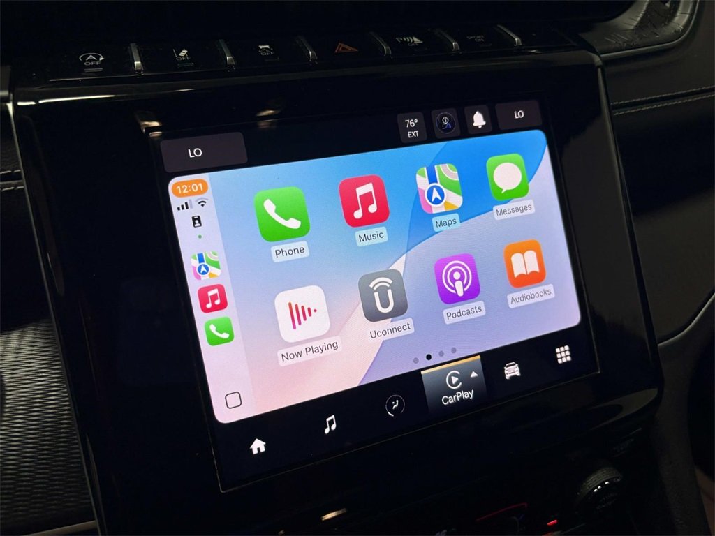 2023 Jeep Grand Cherokee Laredo photo 2