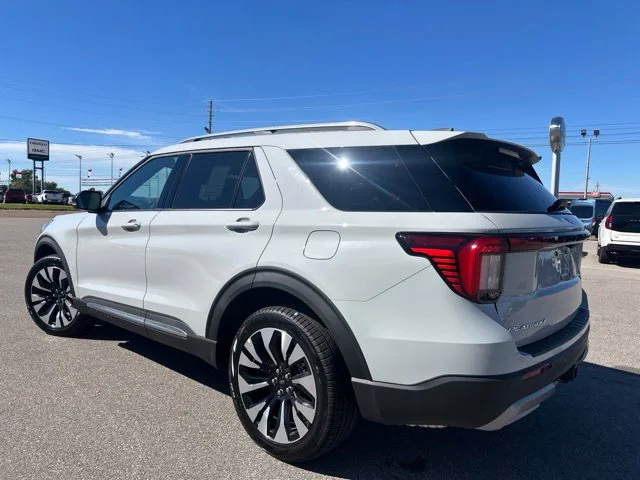 New 2027 Avalanche Gray Ford Platinum™ image 27