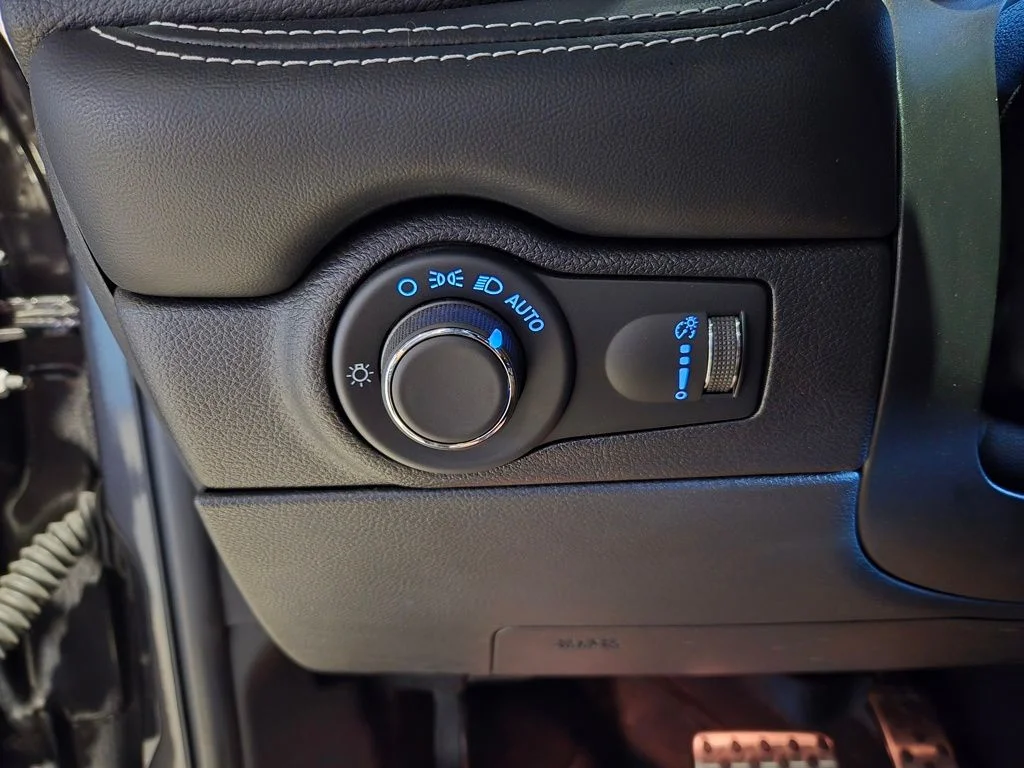 Used 2021 Gray Dodge SRT Hellcat image 16