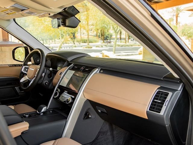 2025 Land Rover Discovery Metropolitan Edition - Photo 29