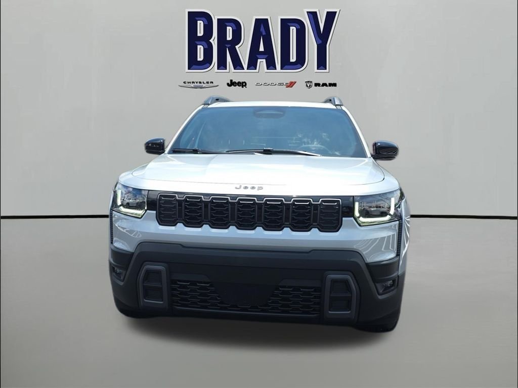 New 2026 Silver Zynith Clear-Coat Exterior Paint Jeep Laredo image 2