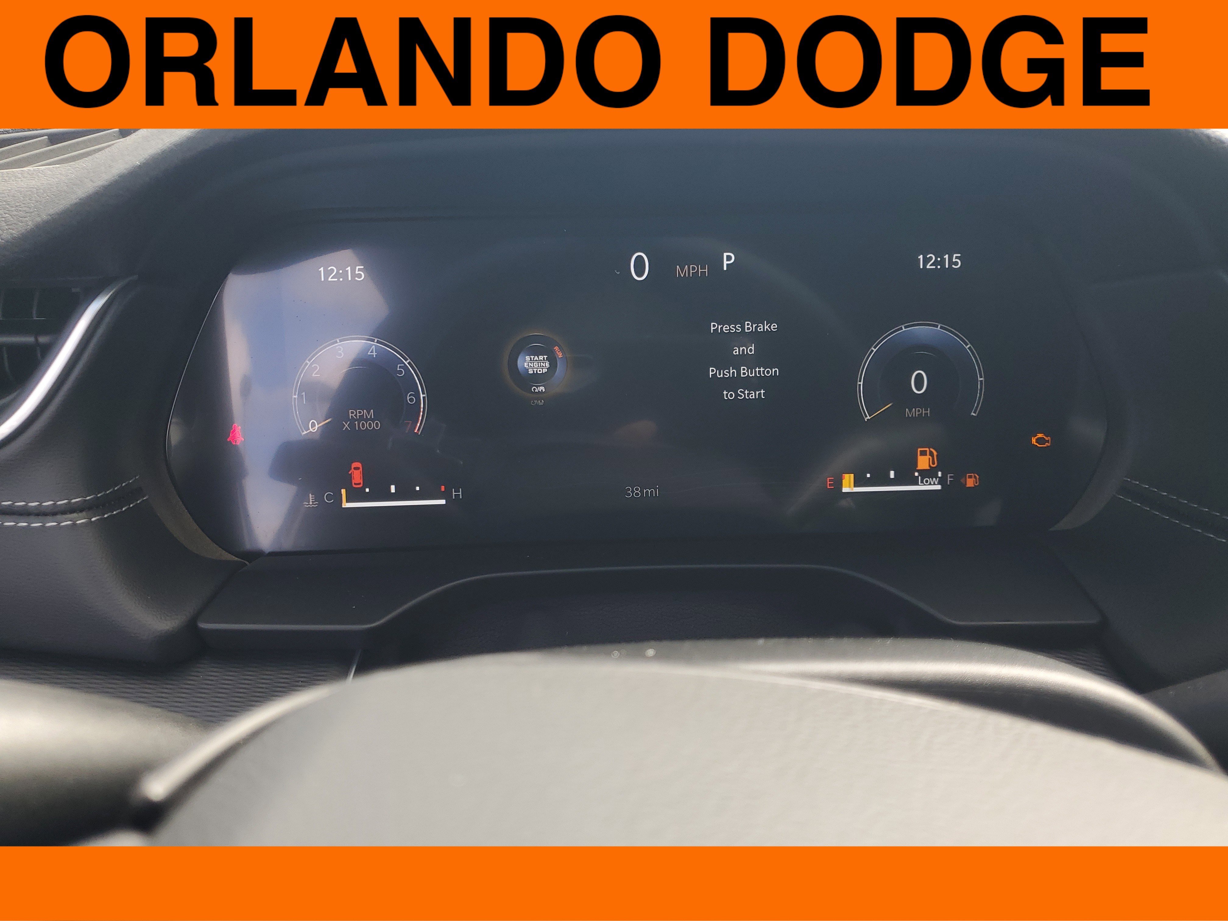 2025 Jeep Grand Cherokee Laredo photo 4