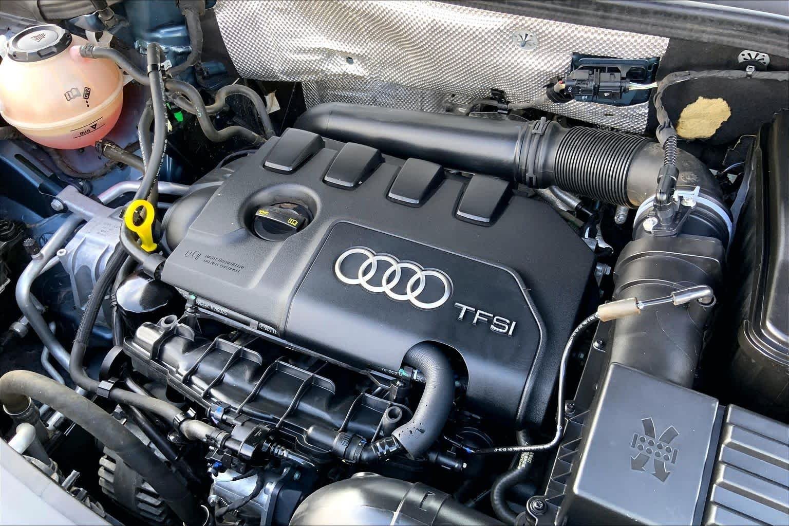 Used 2018 Utopia Blue Metallic Audi Premium Plus image 31