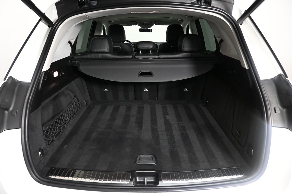 Used 2020 White Mercedes-Benz GLE 450 image 30