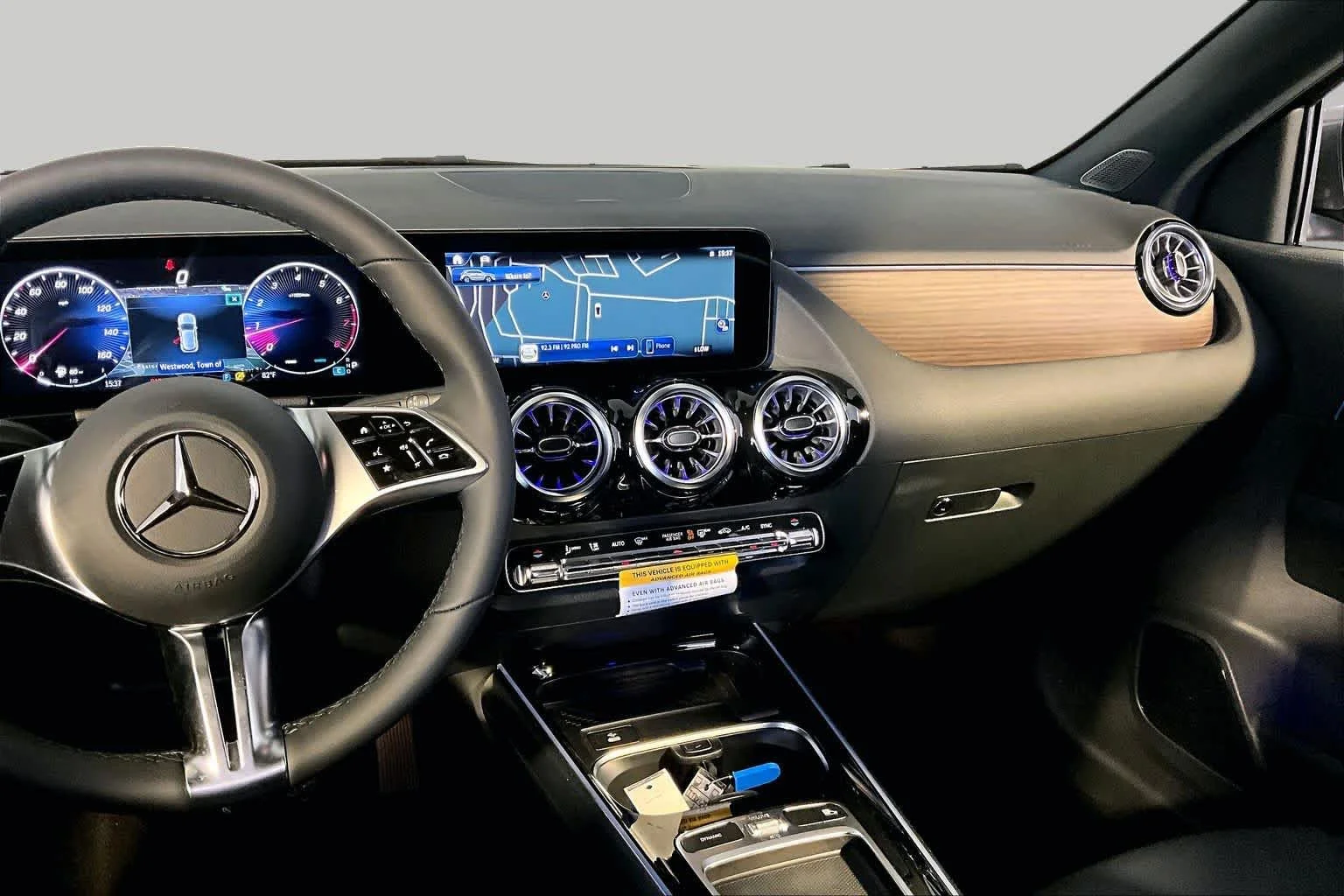 New 2026 Mountain Grey Metallic Mercedes-Benz GLA 250 image 8