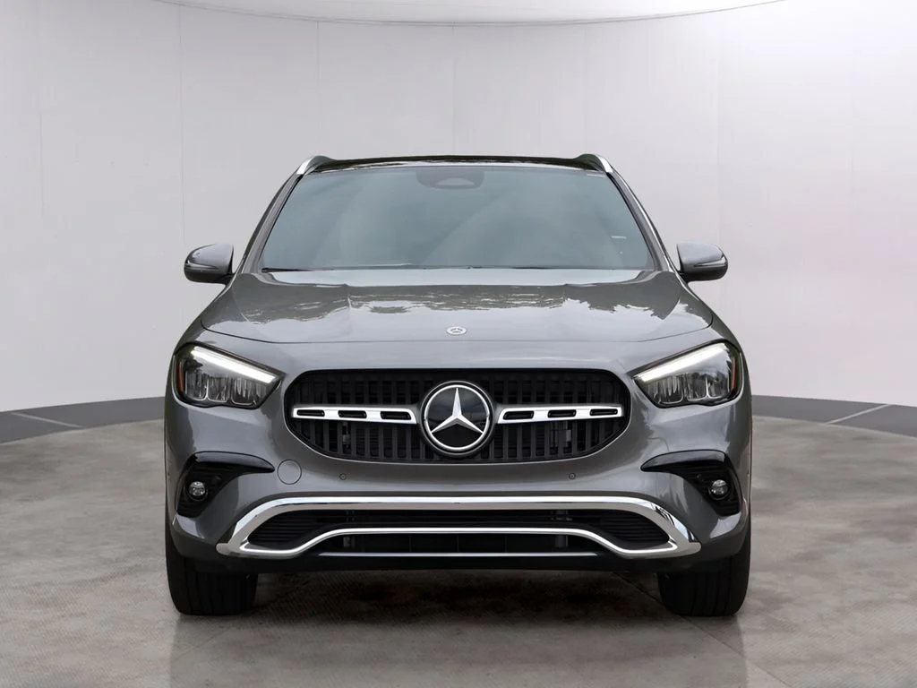 New 2026 Grey Mercedes-Benz GLA 250 image 2