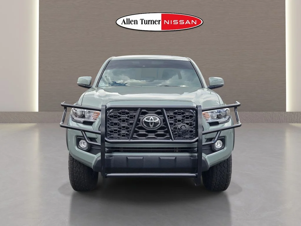 Used 2022  Toyota TRD Off-Road image 3