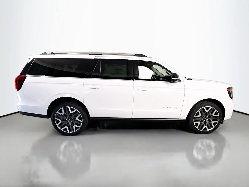 New 2026 Star White Metallic Tri-Coat Ford Platinum image 8