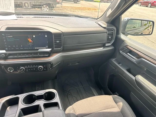 Used 2024 Gray Chevrolet LT image 19