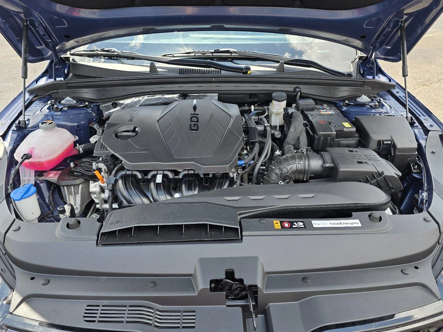 Used 2025 Yacht Blue Kia GT-Line image 35
