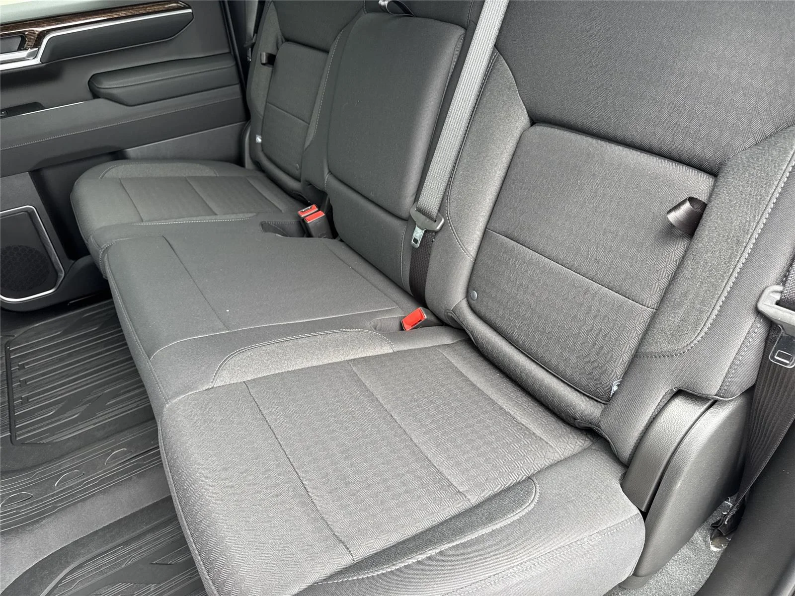 New 2026 Onyx Black GMC Elevation image 17