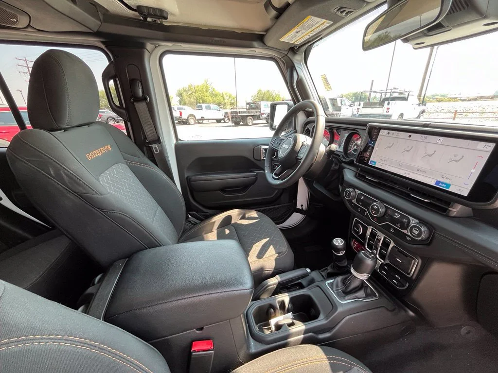 Used 2026 White Jeep Mojave image 21