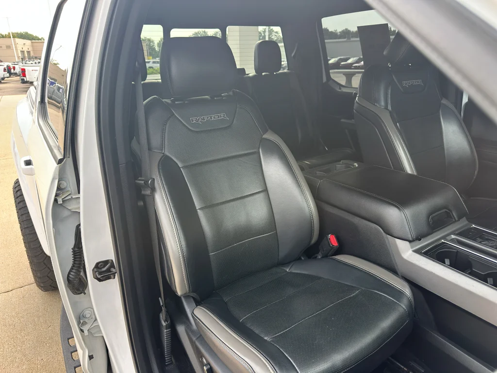 Used 2017 Ruby Red Metallic Tinted Clearcoat Ford Raptor image 37