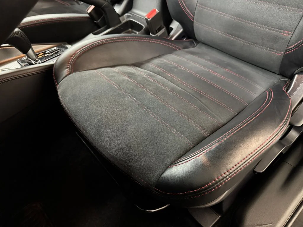 Used 2024 Black Mitsubishi 2.0 SE image 18