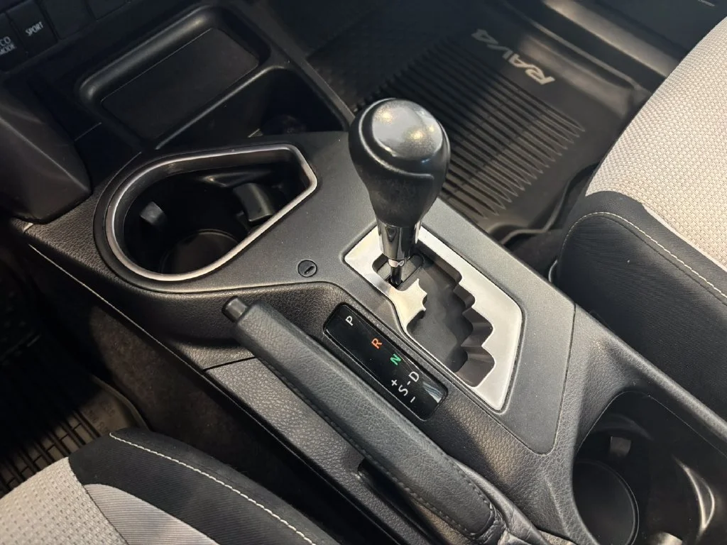 Used 2017 Gray Toyota XLE image 23