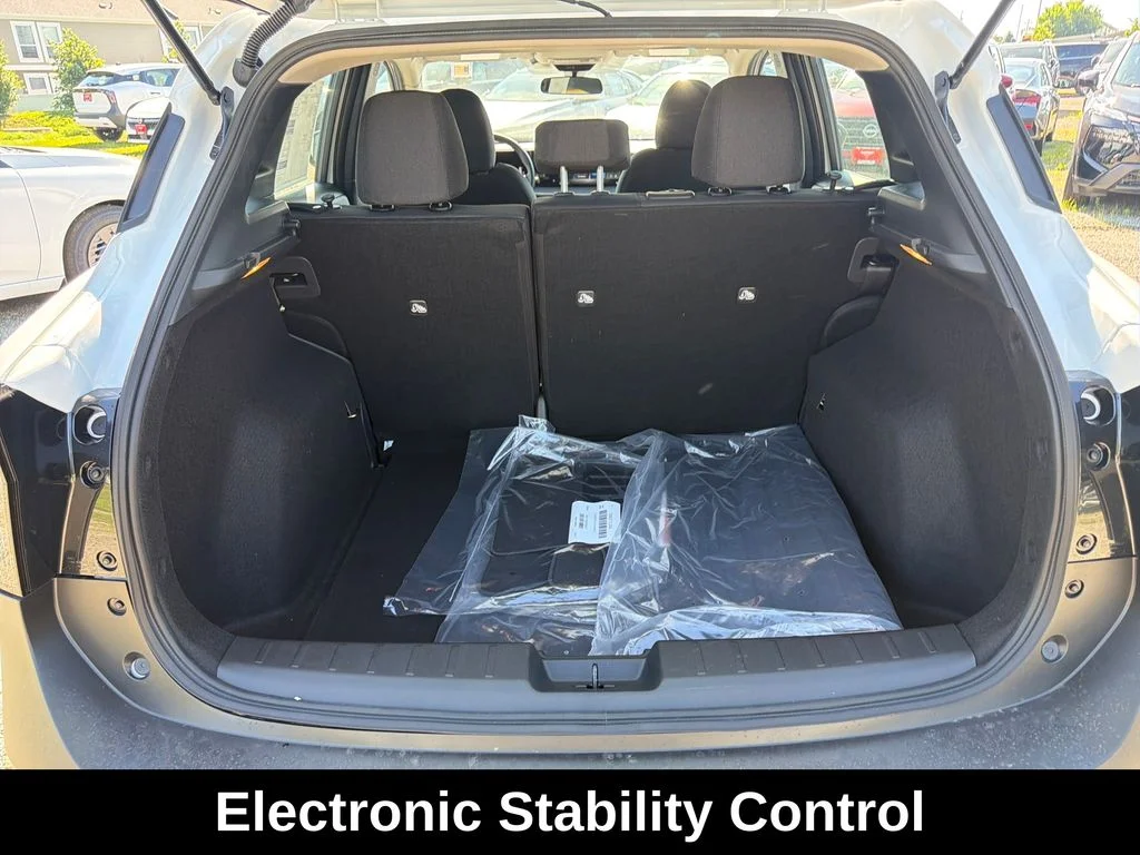Used 2026 White Nissan S image 29