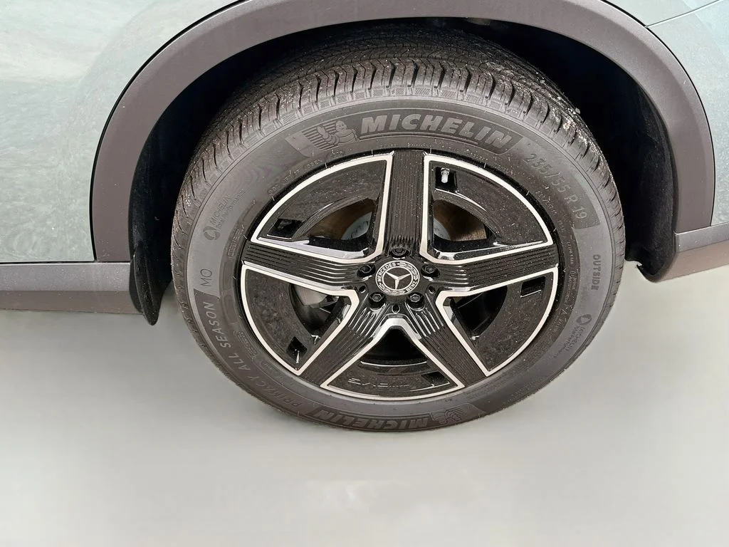 New 2026  Mercedes-Benz GLC 300 image 34