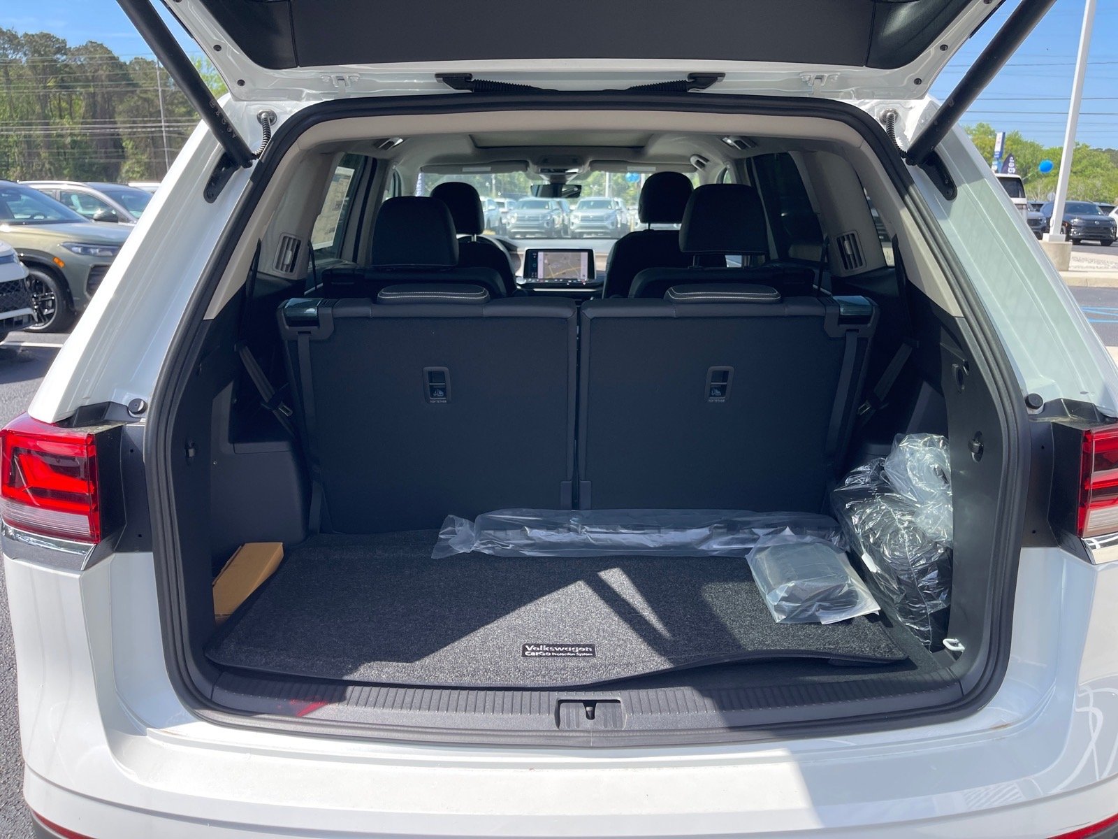 2026 Volkswagen Atlas SEL - Photo 15