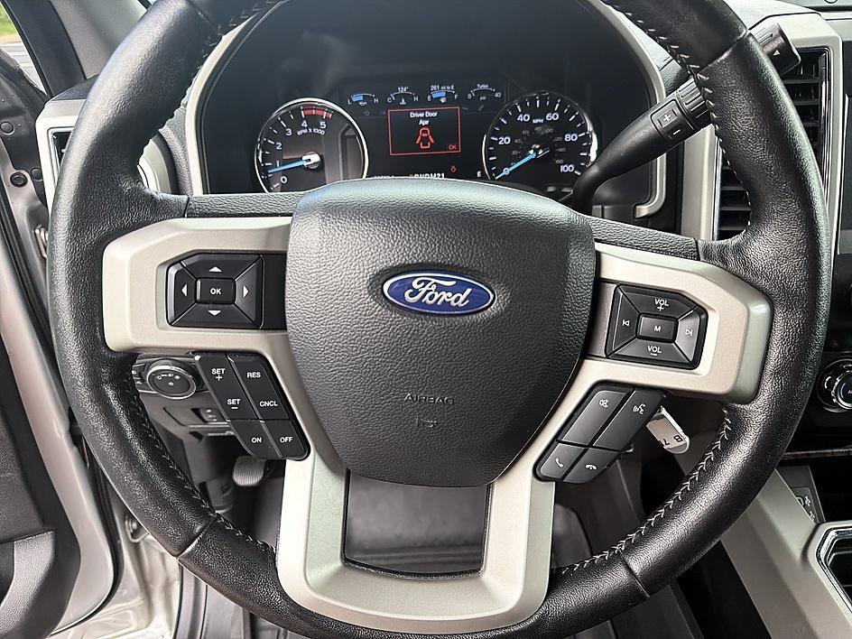 Used 2019 Ingot Silver Ford LARIAT image 9