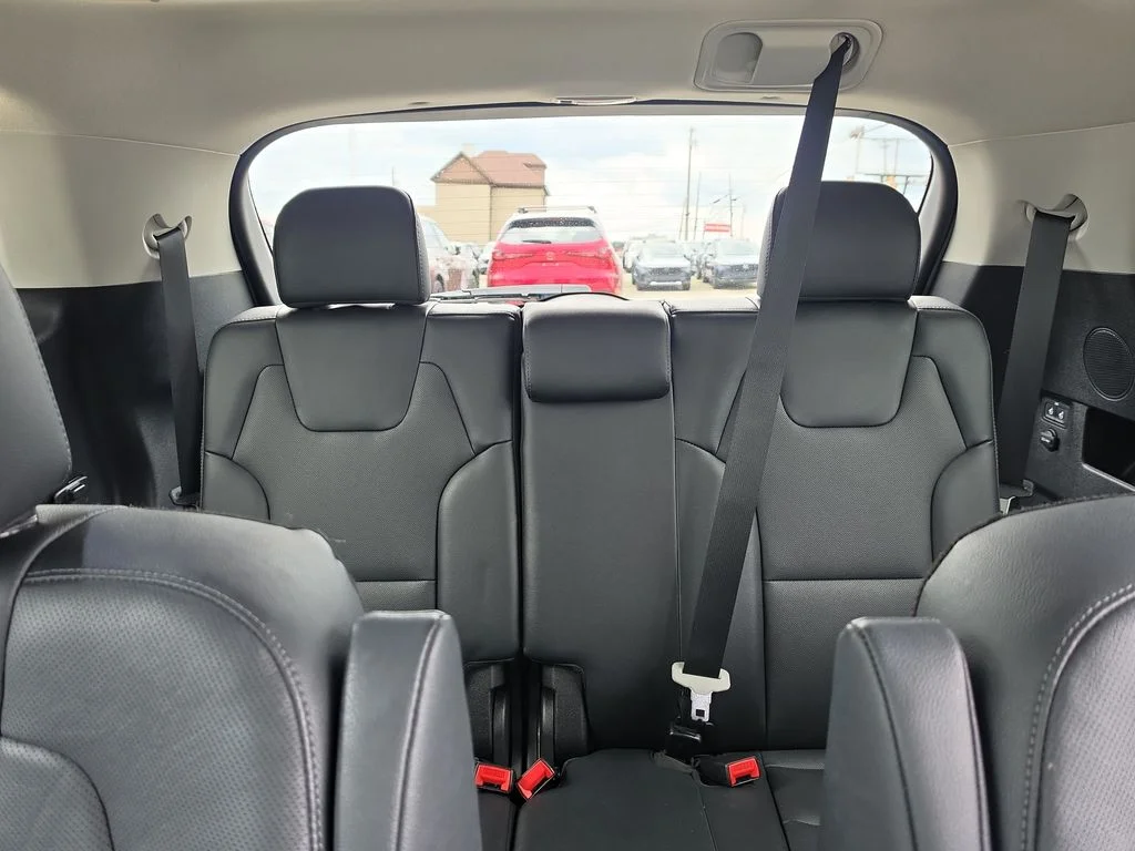 Used 2023 White Kia SX image 15