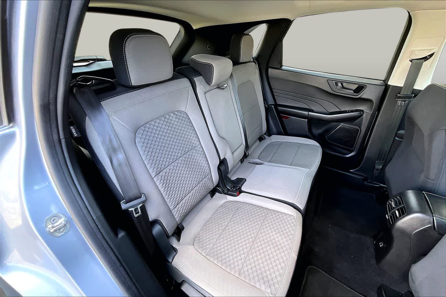 Used 2022 Iced Blue Silver Ford SE image 20