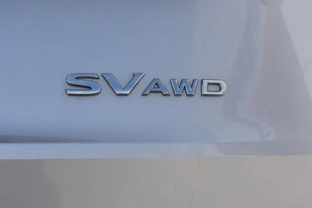 Used 2022 Silver Nissan SV image 15