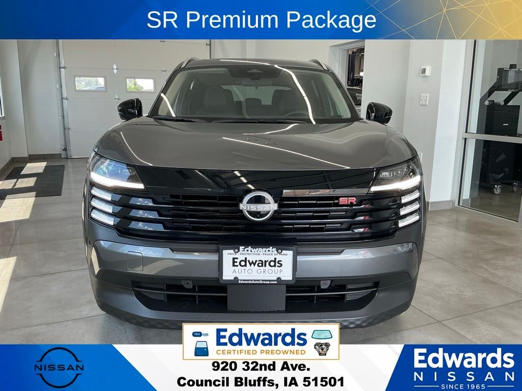 Used 2026 Gray Nissan SR image 3