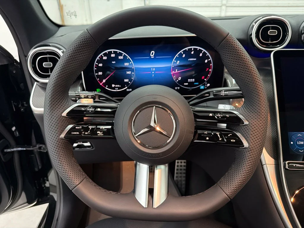 New 2027 Black Mercedes-Benz GLC 300 image 16