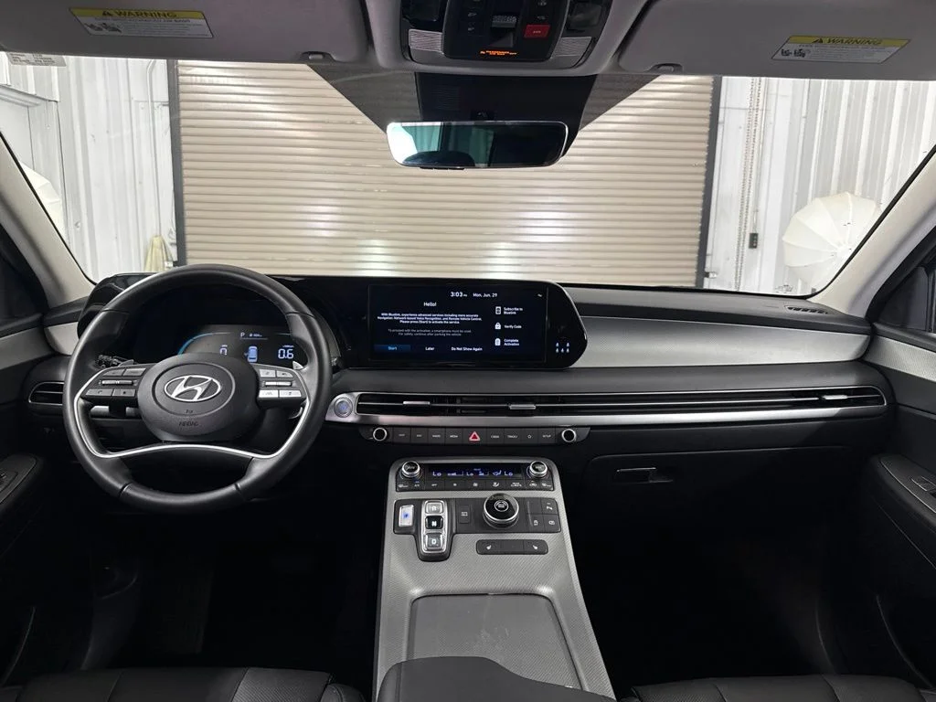 Used 2023 Abyss Black Hyundai XRT image 16